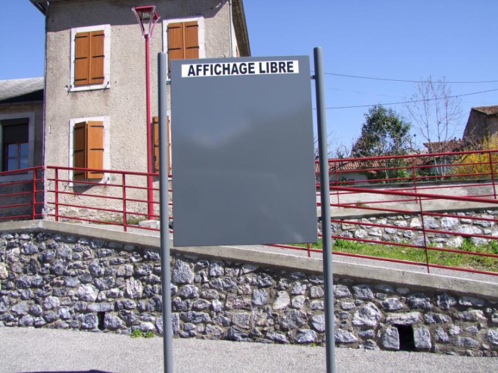 Panneau d'affichage libre